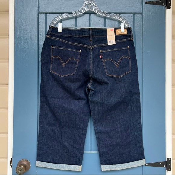 Levi's Denim - Levi’s Classic Capri Women Size 14